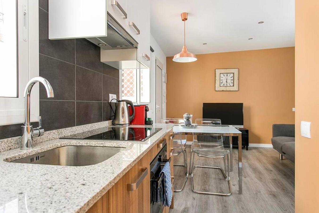 Apartament Cozy&New With Terrace L’Hospitalet de Llobregat Zewnętrze zdjęcie